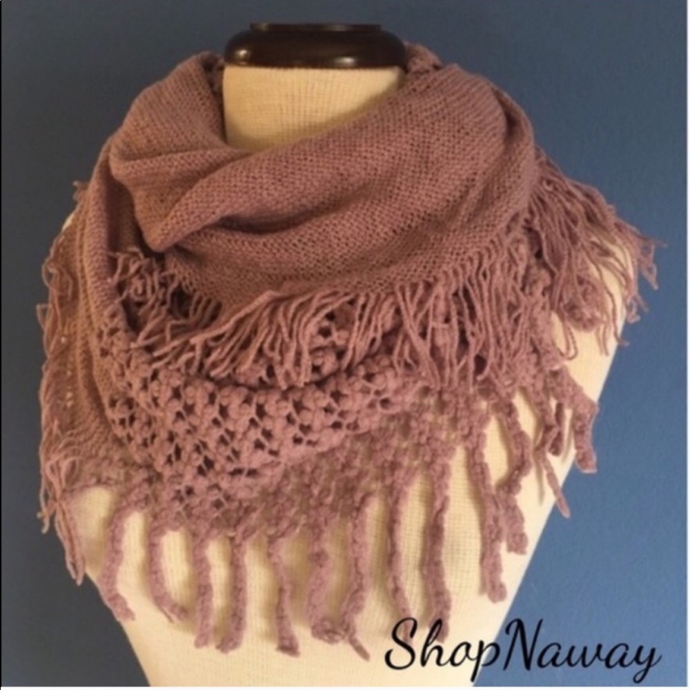 🆕 Two-Loop Knit Infinity Scarf (Mauve)